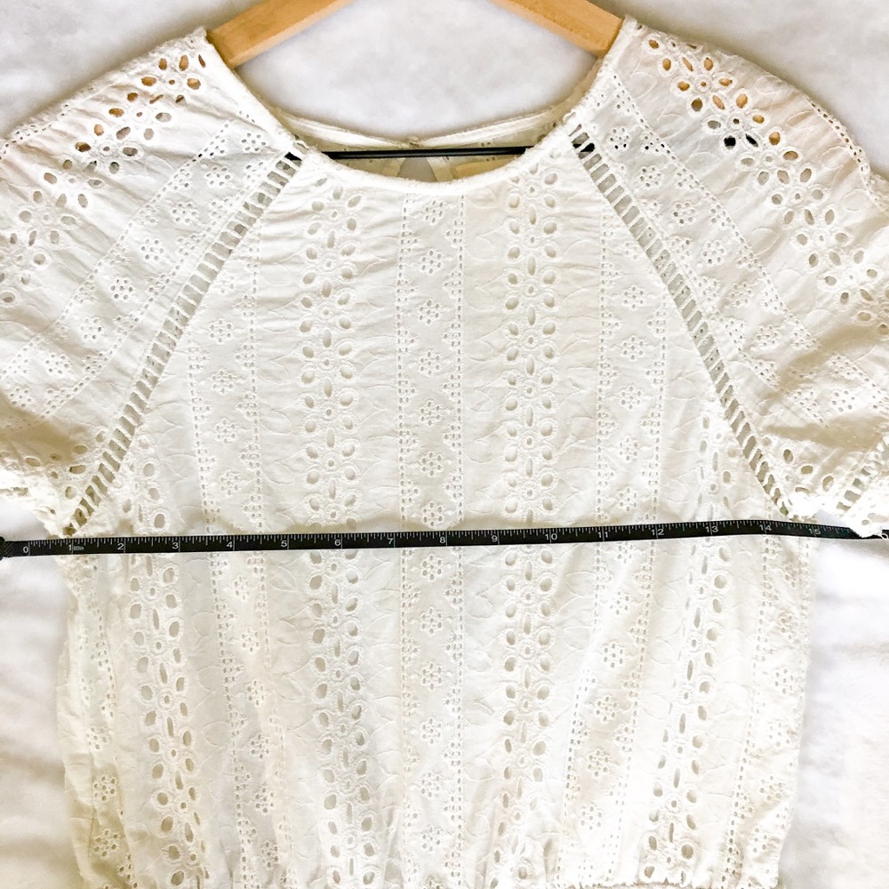 J.O.A. Size Small White Lace Open Back Romper! - Picture 9 of 9